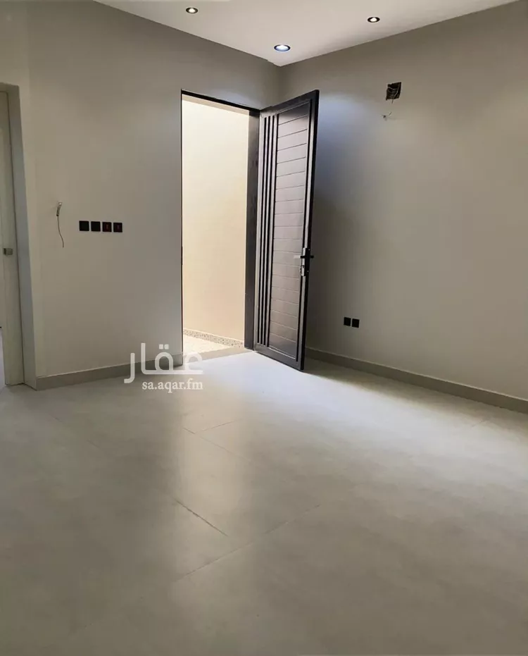 دور للبيع في شارع الوليد بن خالد, حي طويق, مدينة الرياض, منطقة الرياض 7