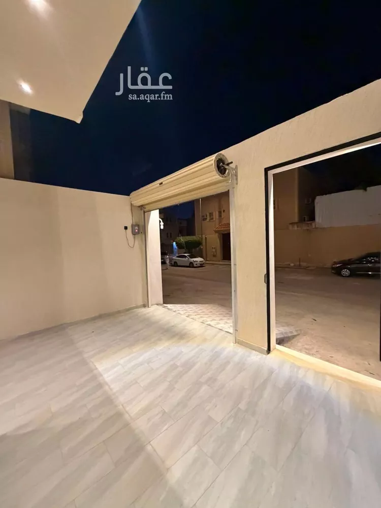 فيلا للبيع في شارع ابن خزرج, حي العريجاء الغربي, مدينة الرياض, منطقة الرياض صورة 3