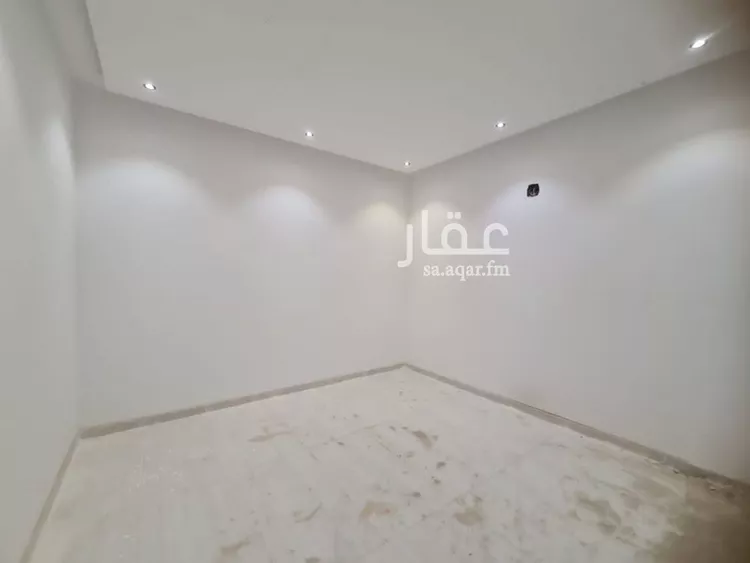 دور للبيع في شارع القناني, حي عكاظ, مدينة الرياض, منطقة الرياض صورة 4