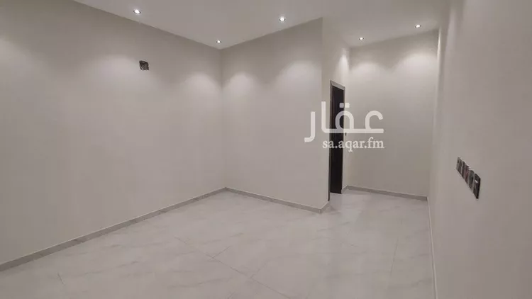 دور للبيع في حي عكاظ, مدينة الرياض, منطقة الرياض صورة 4
