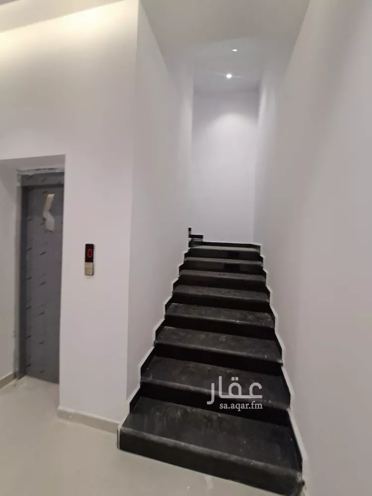 فيلا للبيع في شارع الخزرج, حي طويق, مدينة الرياض, منطقة الرياض صورة 3