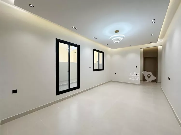 Floor for Sale in Riyadh Tuwaiq 4