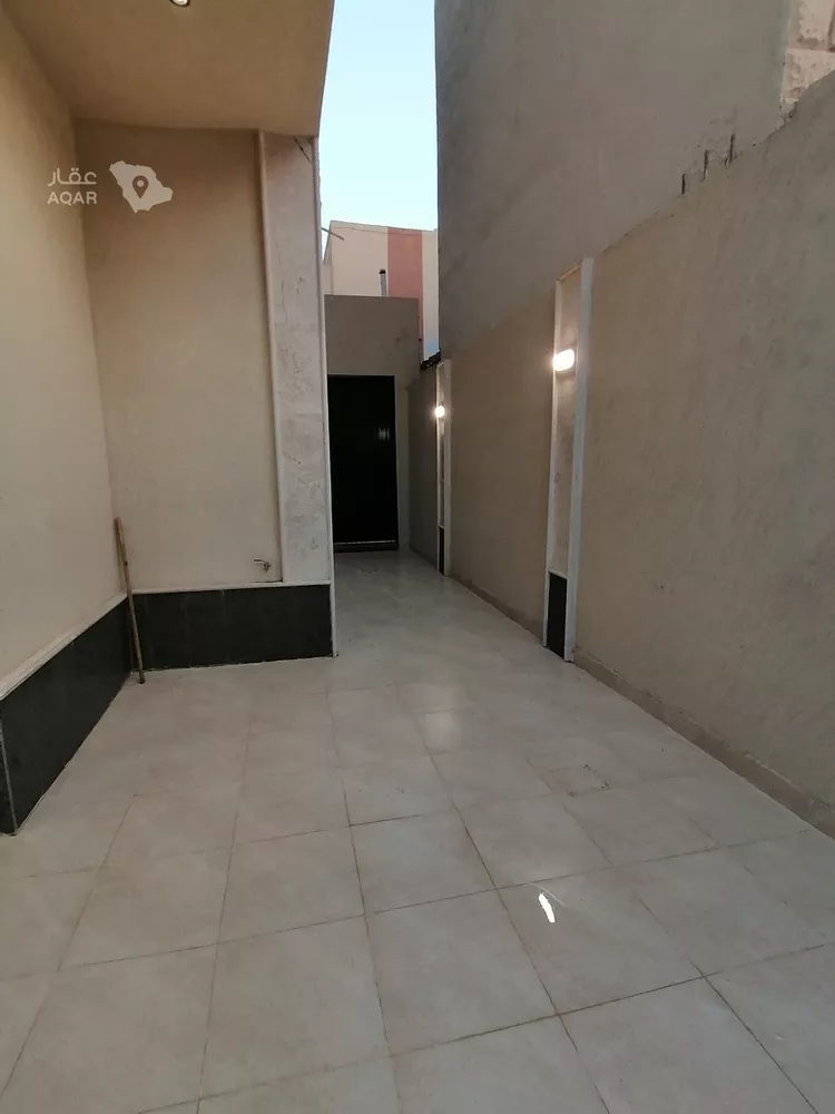 فيلا للبيع في شارع عبدالله بن دخيل, حي العريجاء الغربي, مدينة الرياض, منطقة الرياض 6