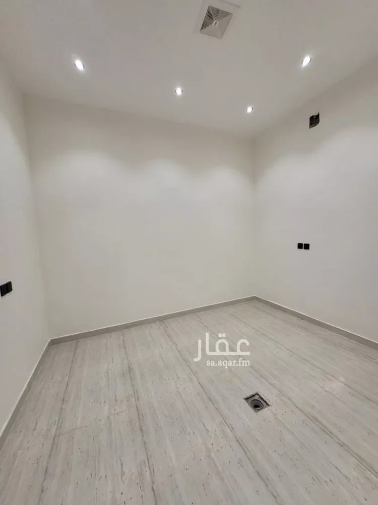 فيلا للبيع في شارع أحمد بن سيار, حي طويق, مدينة الرياض, منطقة الرياض صورة 3