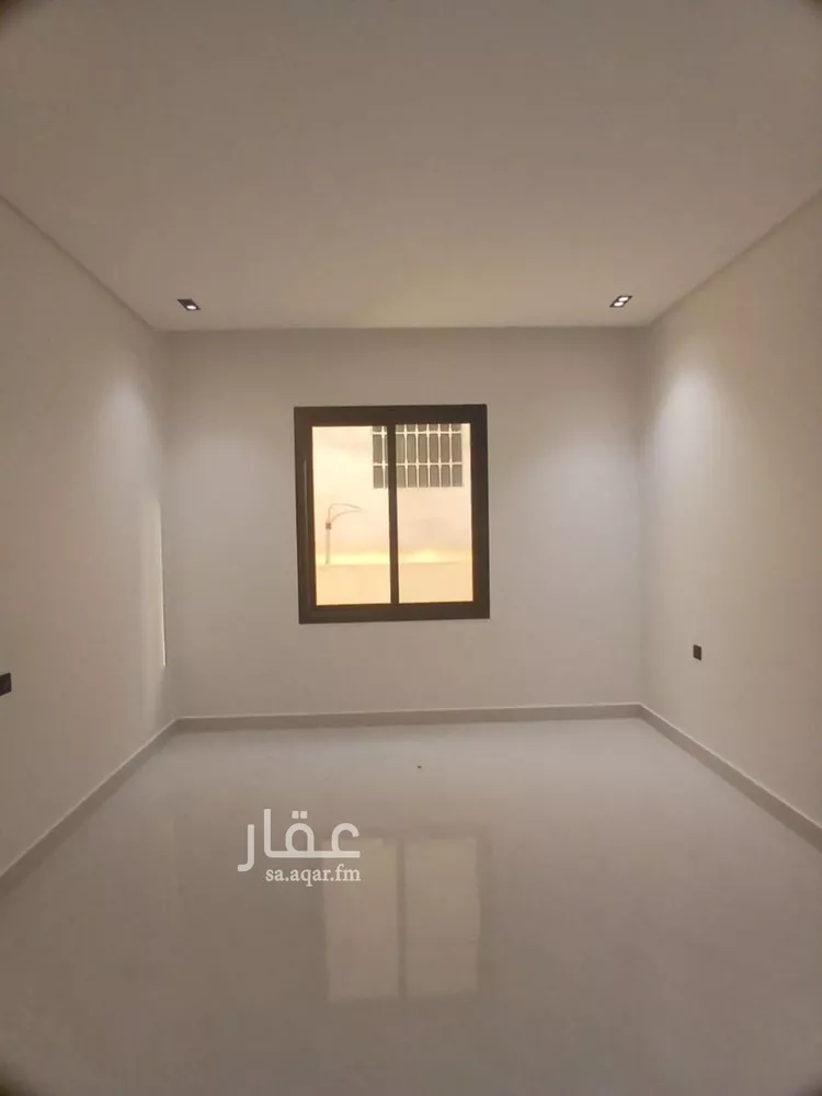 دور للبيع في شارع محمد المعافري, حي طويق, مدينة الرياض, منطقة الرياض صورة 3
