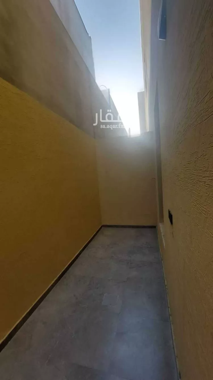 دور للبيع في شارع أبي الحسين الرضي, حي طويق, مدينة الرياض, منطقة الرياض صورة 3