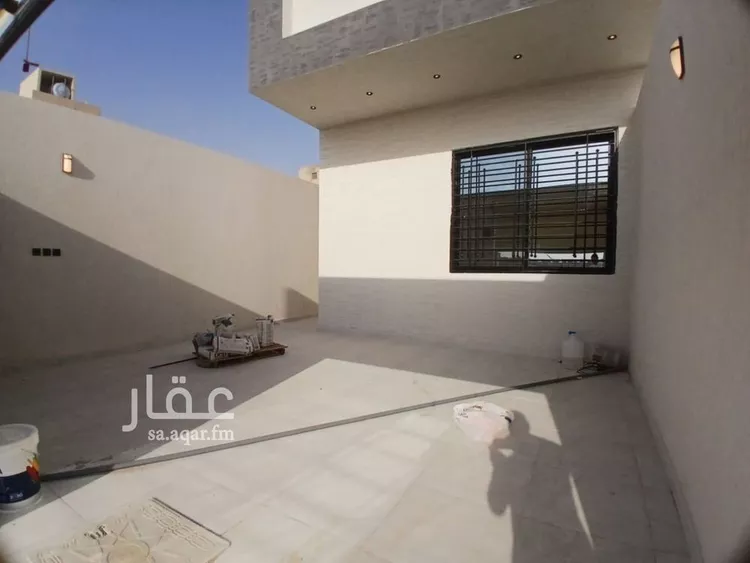 دور للبيع في شارع الملعب, حي الحزم, مدينة الرياض, منطقة الرياض صورة 2