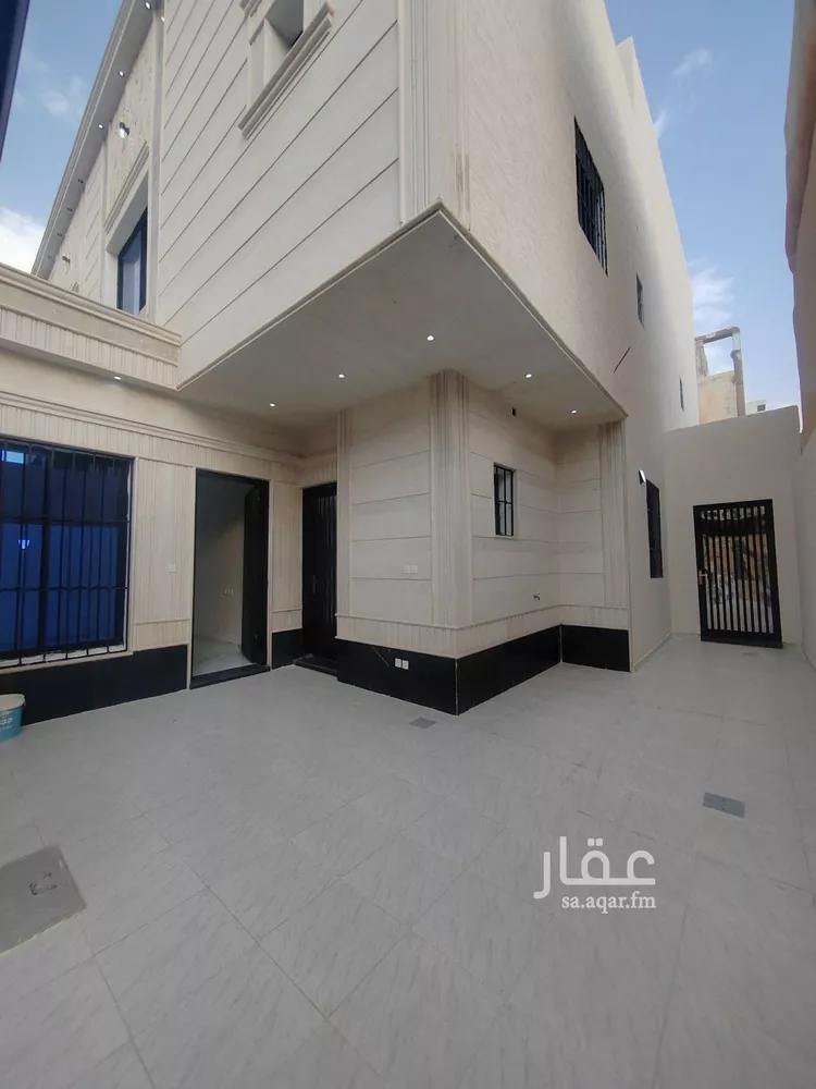 فيلا للبيع في شارع سراقة البارقي, حي العريجاء الغربي, مدينة الرياض, منطقة الرياض صورة 3