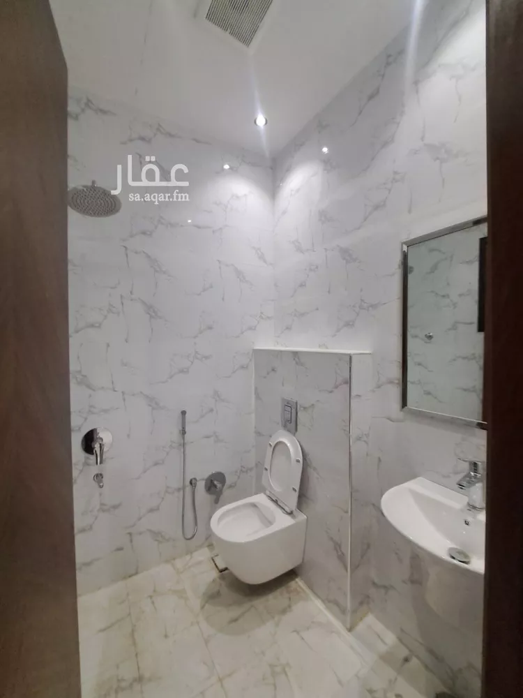 دور للبيع في شارع الوليد بن خالد, حي طويق, مدينة الرياض, منطقة الرياض صورة 5