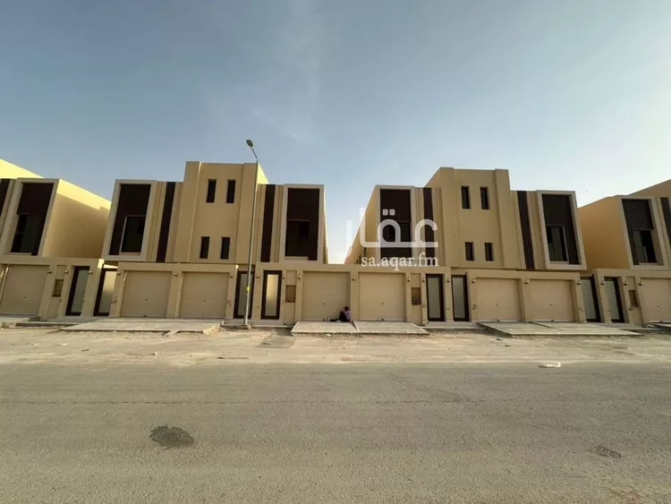 دور للبيع في شارع ابن المنذر, حي عكاظ, مدينة الرياض, منطقة الرياض صورة 2