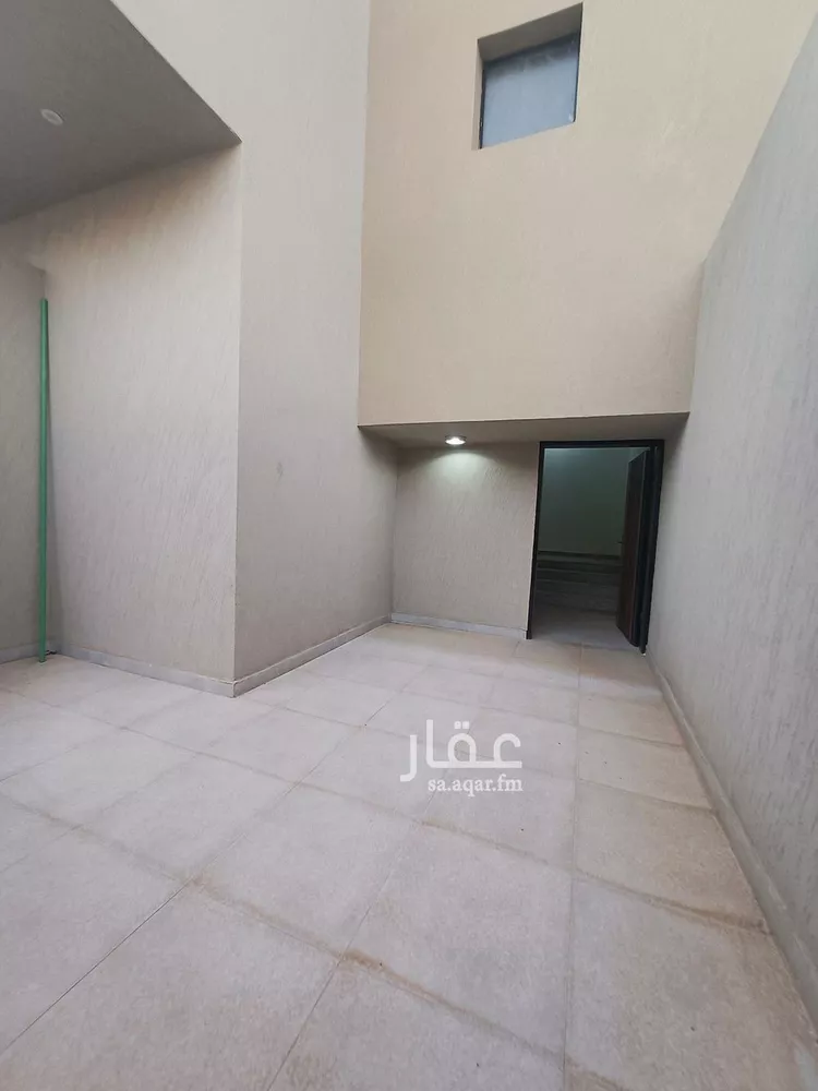 Floor for Sale in Riyadh Shubra صورة 4