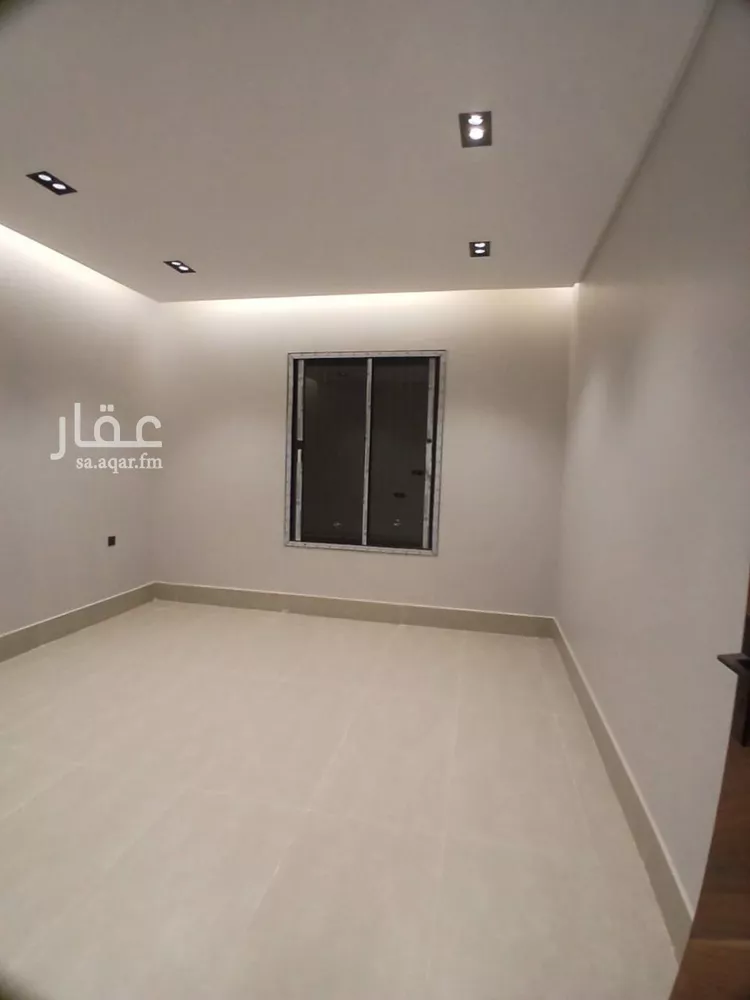فيلا للبيع في شارع النفوذ, حي عكاظ, مدينة الرياض, منطقة الرياض صورة 4