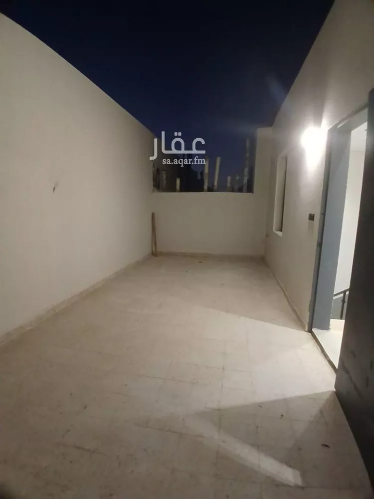فيلا للبيع في شارع عبدالخالق الصابوني, حي عكاظ, مدينة الرياض, منطقة الرياض صورة 5