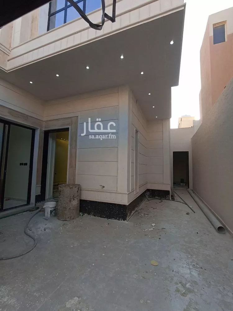 فيلا للبيع في شارع أحمد الشمس, حي العريجاء الغربي, مدينة الرياض, منطقة الرياض صورة 4