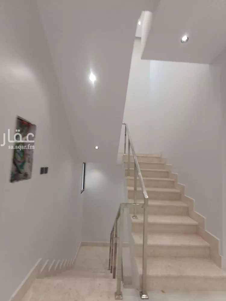 فيلا للبيع في شارع قصر الجدي, حي العريجاء الغربي, مدينة الرياض, منطقة الرياض صورة 4