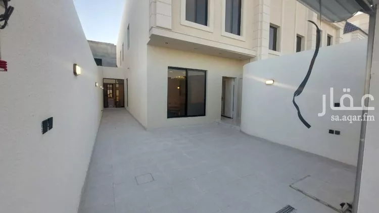 دور للبيع في شارع حسين الأبريقي, حي عكاظ, مدينة الرياض, منطقة الرياض صورة 4