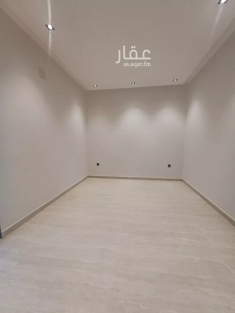 دور للبيع في شارع القماري, حي الحزم, مدينة الرياض, منطقة الرياض صورة 4