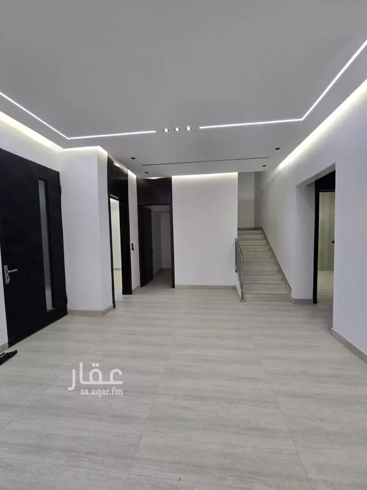 فيلا للبيع في شارع الحسن الطيبي, حي العريجاء الغربي, مدينة الرياض, منطقة الرياض 9