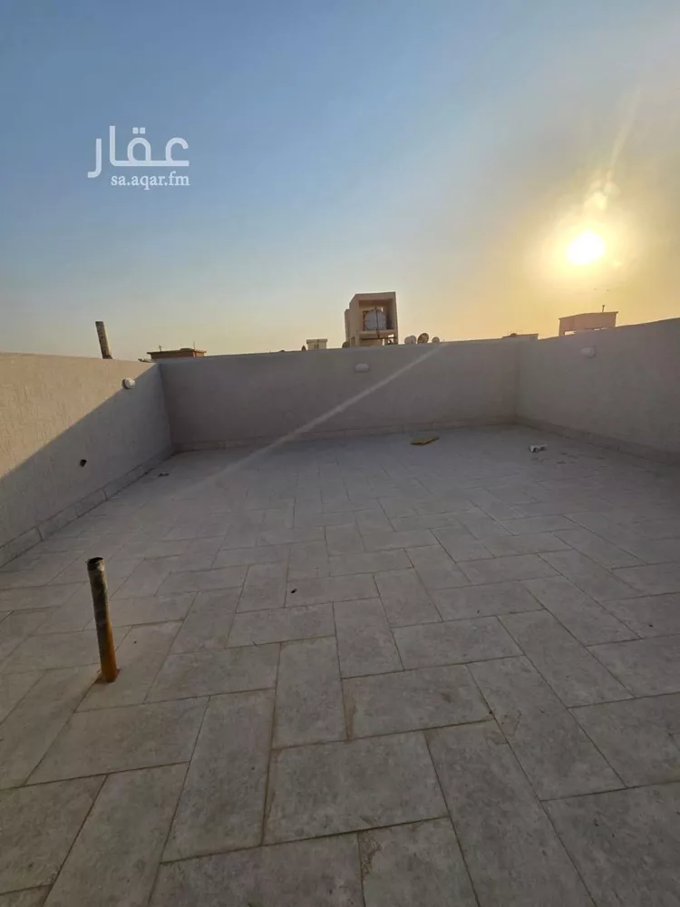 فيلا للبيع في شارع الحسن الطيبي, حي العريجاء الغربي, مدينة الرياض, منطقة الرياض 15
