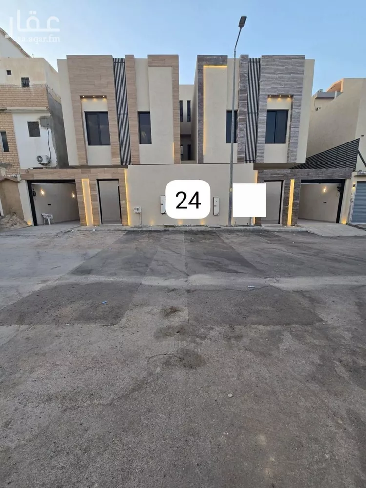 Villa for Sale in Riyadh Al Uraija Al Wusta