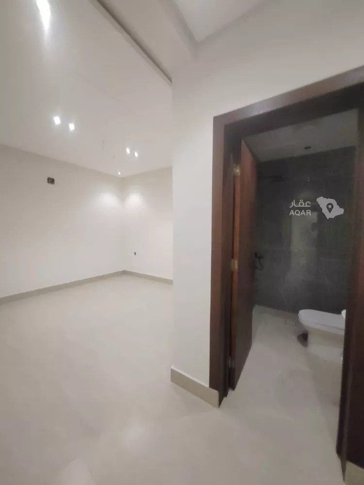 فيلا للبيع في شارع النقال, حي طويق, مدينة الرياض, منطقة الرياض 11