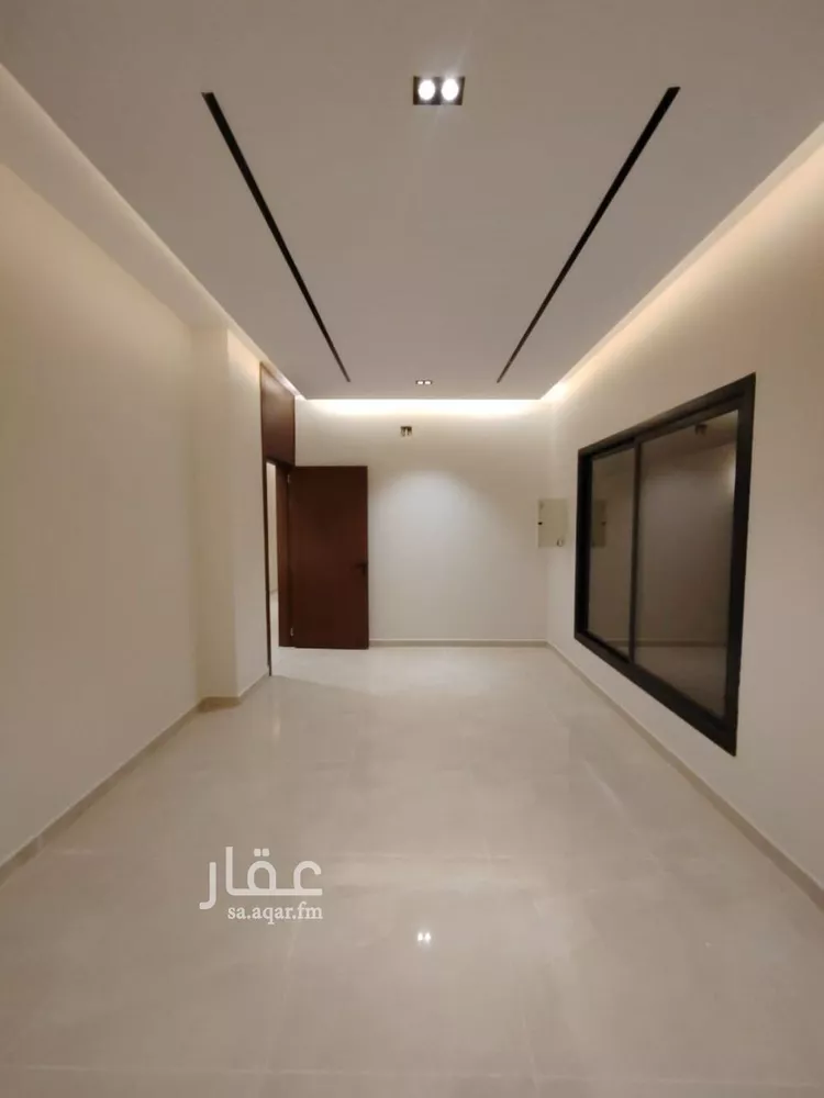دور للبيع في شارع النفوذ, حي عكاظ, مدينة الرياض, منطقة الرياض صورة 4