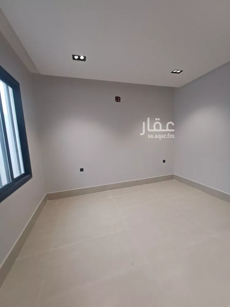 فيلا للبيع في شارع ابن الطيلسان القرطبي, حي عكاظ, مدينة الرياض, منطقة الرياض صورة 5