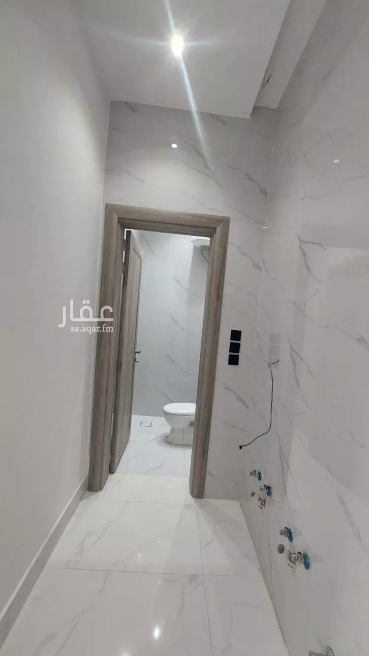 Floor for Sale in Riyadh Al Uraija Al Gharbiyah صورة 3