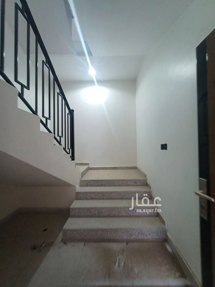Floor for Sale in Riyadh Shubra صورة 5