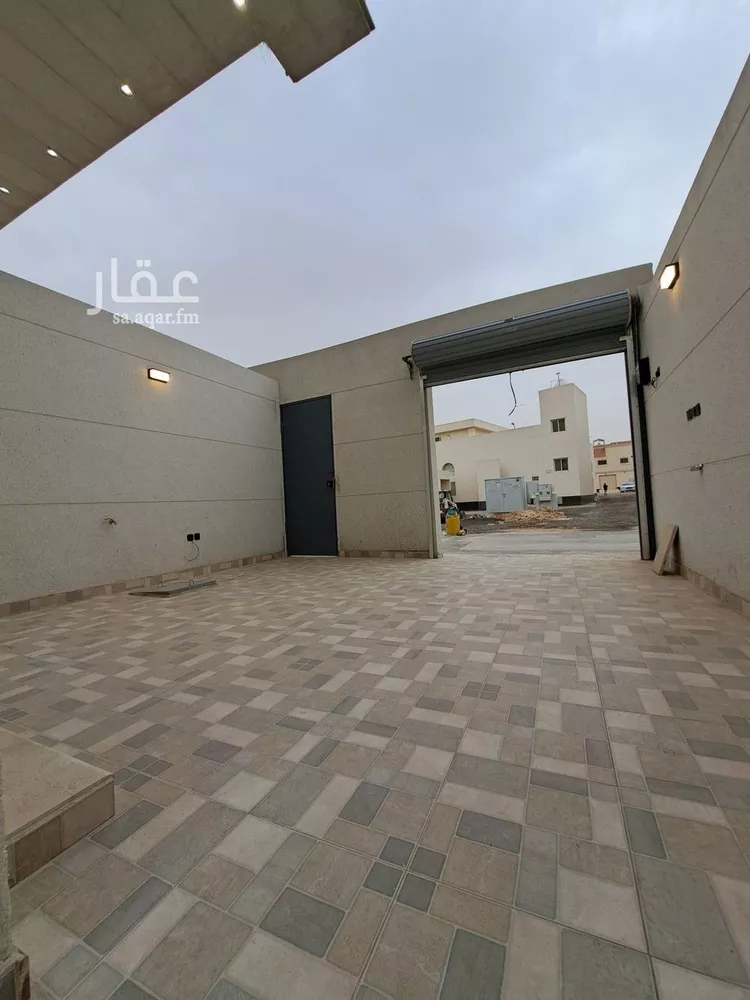 Floor for Sale in Riyadh Tuwaiq صورة 3