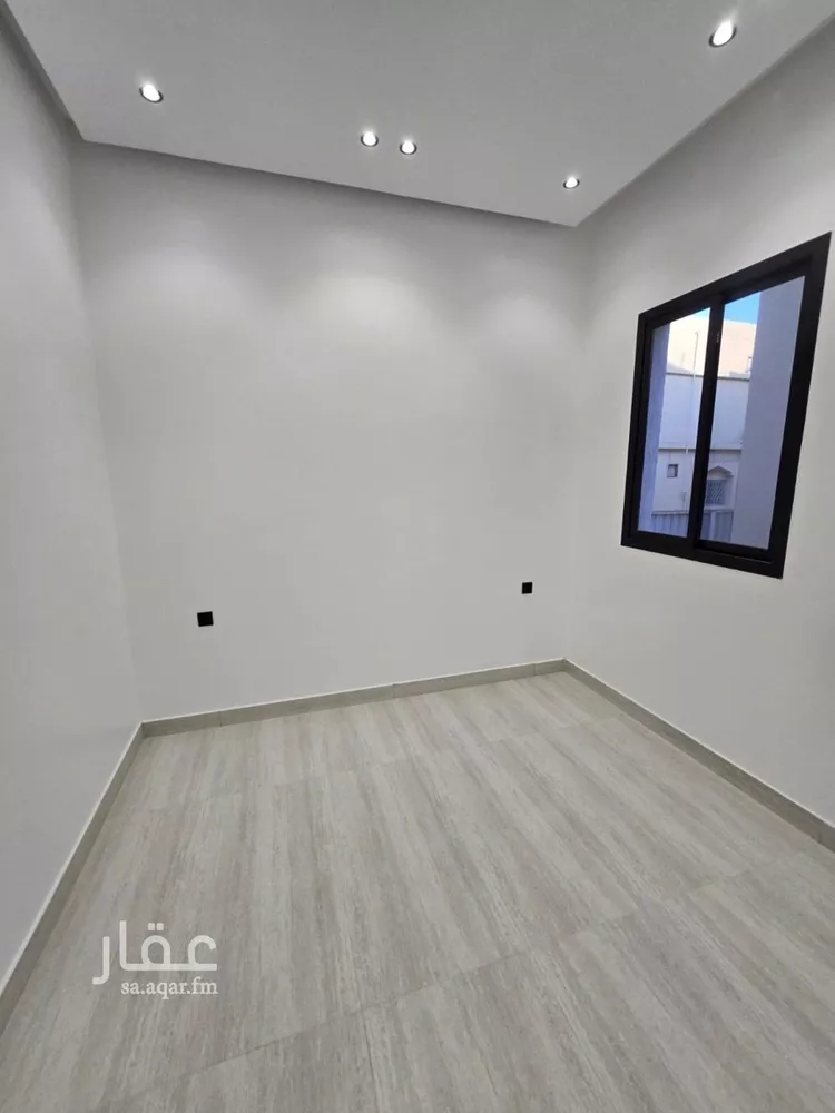 فيلا للبيع في شارع الحسن الطيبي, حي العريجاء الغربي, مدينة الرياض, منطقة الرياض صورة 4