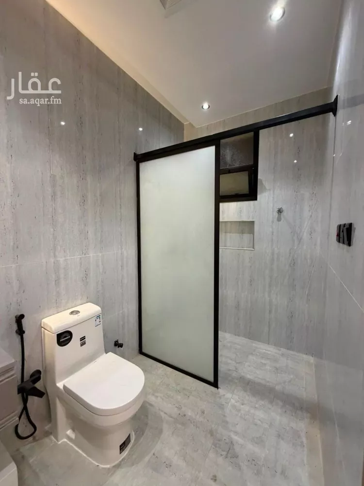 فيلا للبيع في شارع ابن خزرج, حي العريجاء الغربي, مدينة الرياض, منطقة الرياض 19