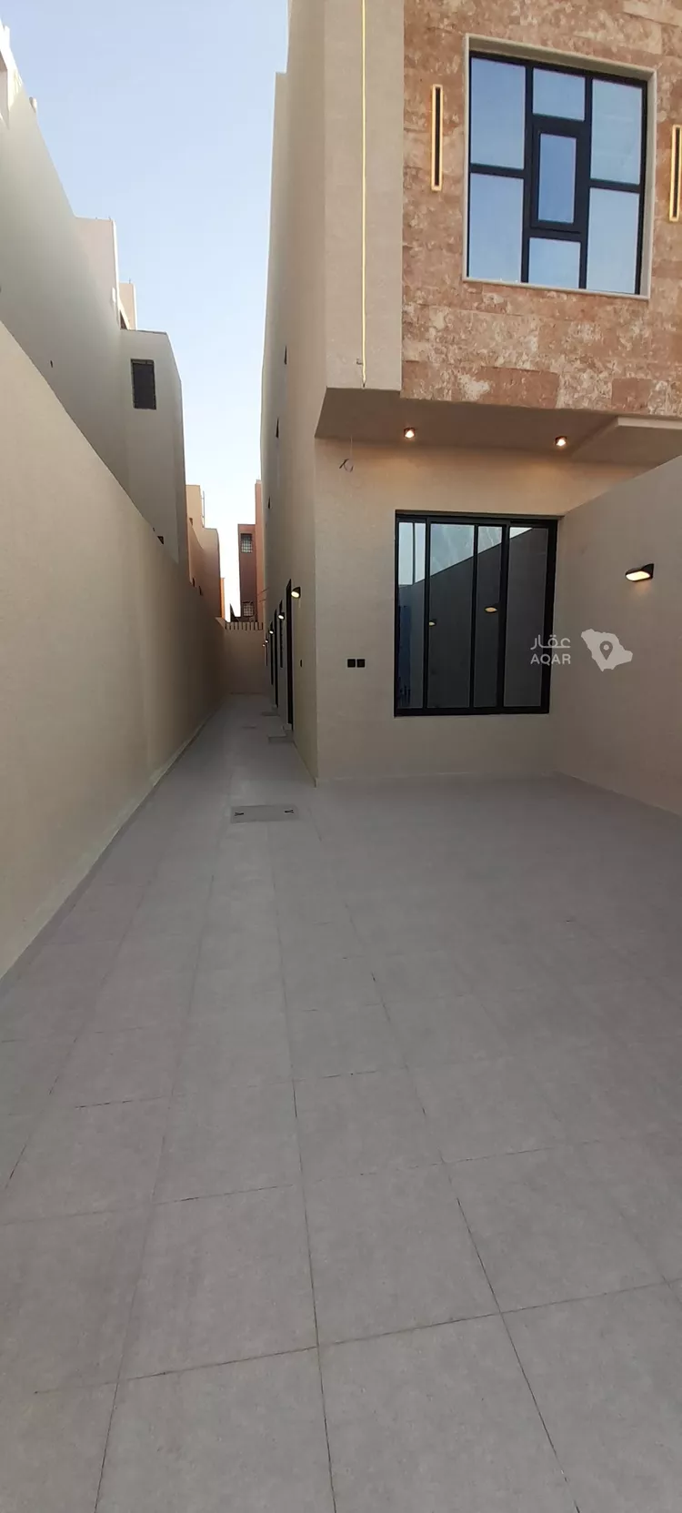 دور للبيع في شارع المحضر, حي الحزم, مدينة الرياض, منطقة الرياض 2