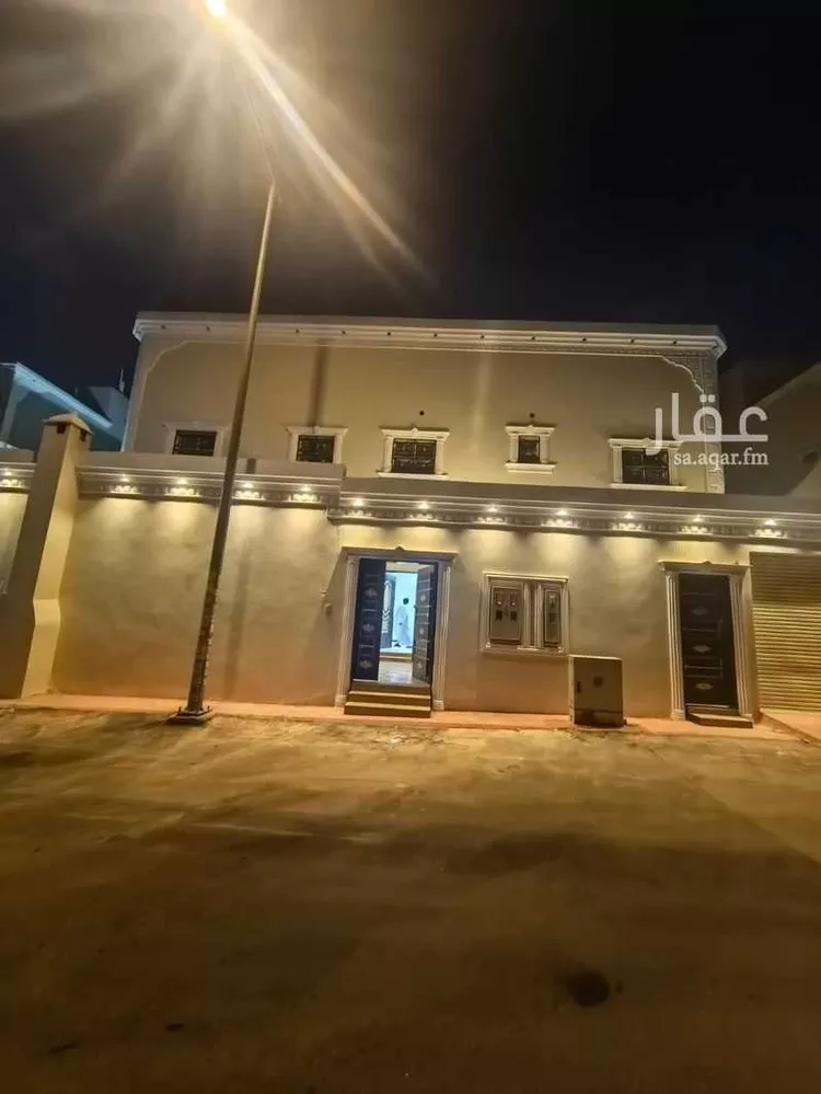 فيلا للبيع في شارع يحيى بن خالد البرمكي, حي النظيم, مدينة الرياض, منطقة الرياض صورة 2
