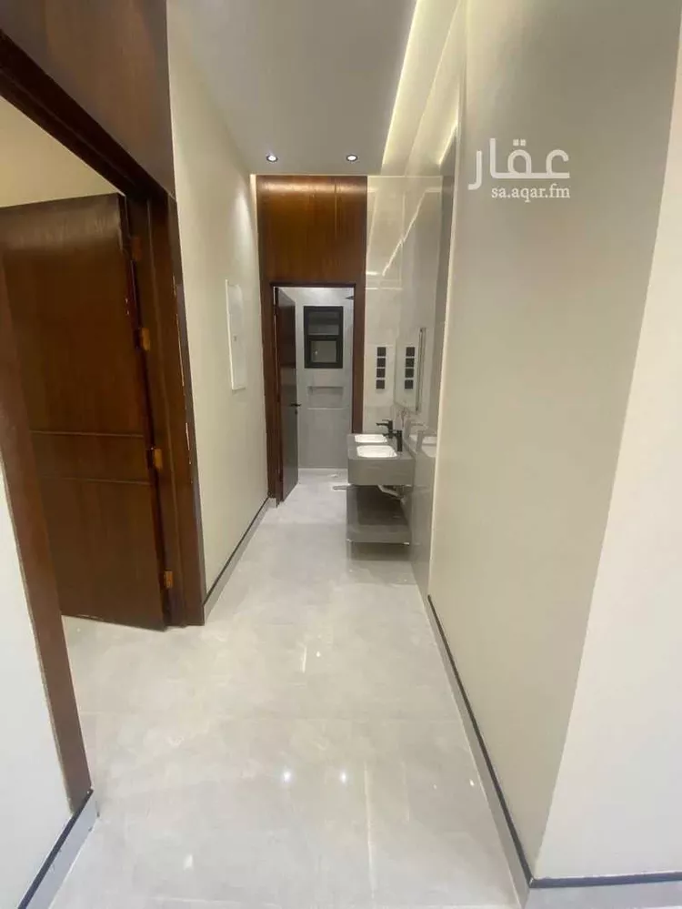 دور للبيع في شارع الميناء, حي النظيم, مدينة الرياض, منطقة الرياض 1 صورة