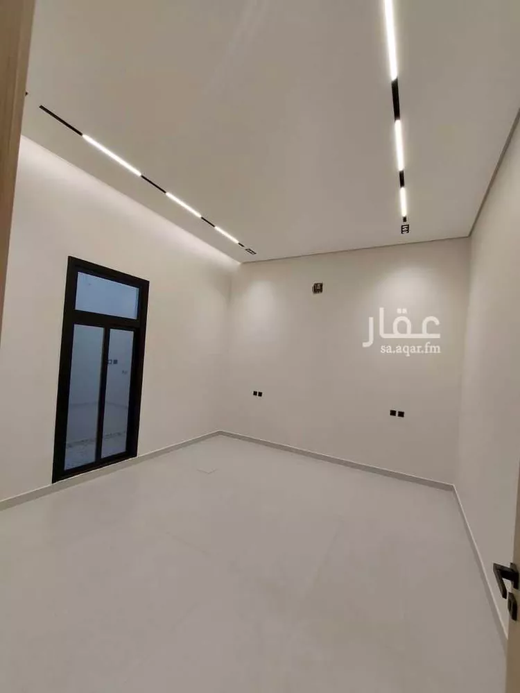دور للبيع في شارع شرق, حي النظيم, مدينة الرياض, منطقة الرياض 13