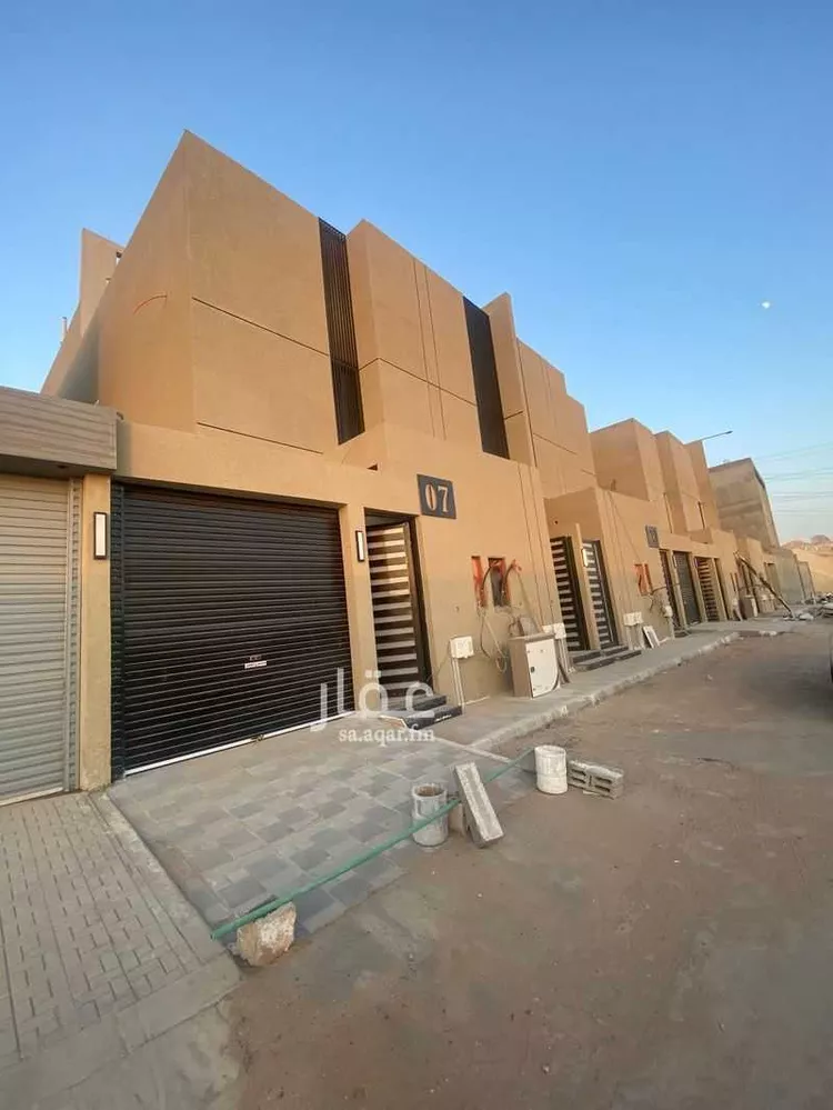 دور للبيع في شارع الميناء, حي النظيم, مدينة الرياض, منطقة الرياض