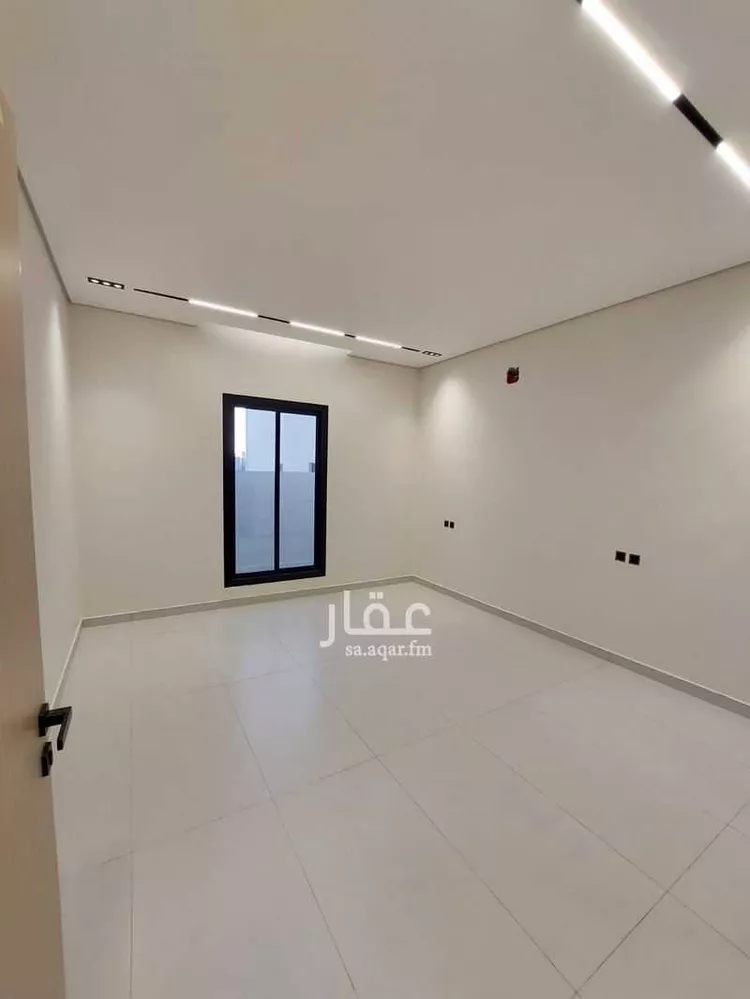 دور للبيع في شارع شرق, حي النظيم, مدينة الرياض, منطقة الرياض 17