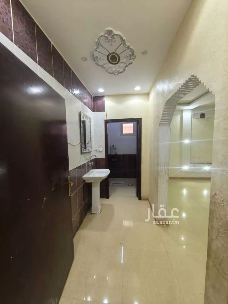دور للبيع في شارع الحاجب, حي النظيم, مدينة الرياض, منطقة الرياض صورة 2