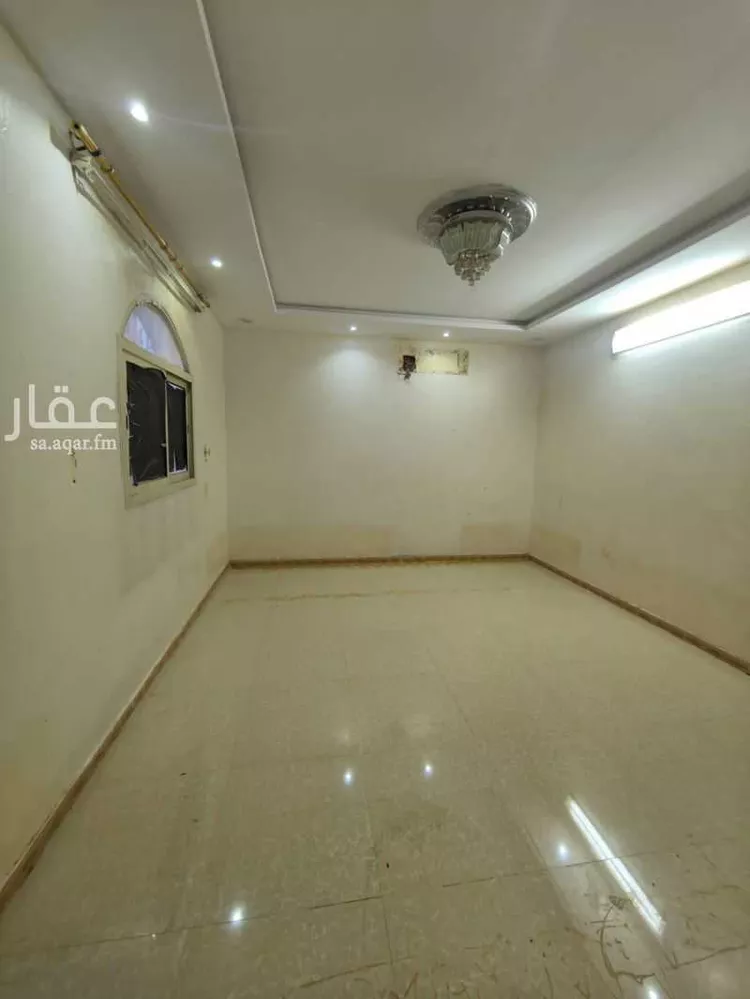 دور للبيع في شارع الحاجب, حي النظيم, مدينة الرياض, منطقة الرياض 10