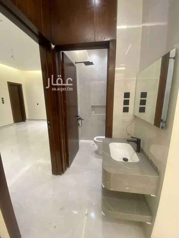 Floor for Sale in Riyadh An Nadhim 10