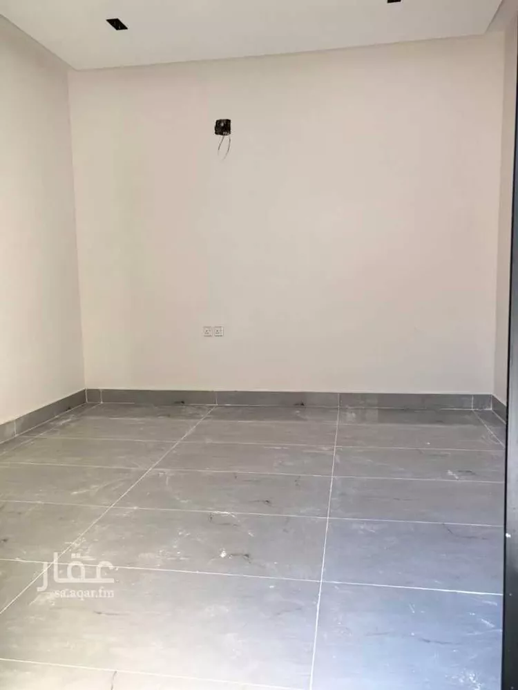 دور للبيع في شارع الحرفين, حي النظيم, مدينة الرياض, منطقة الرياض صورة 4