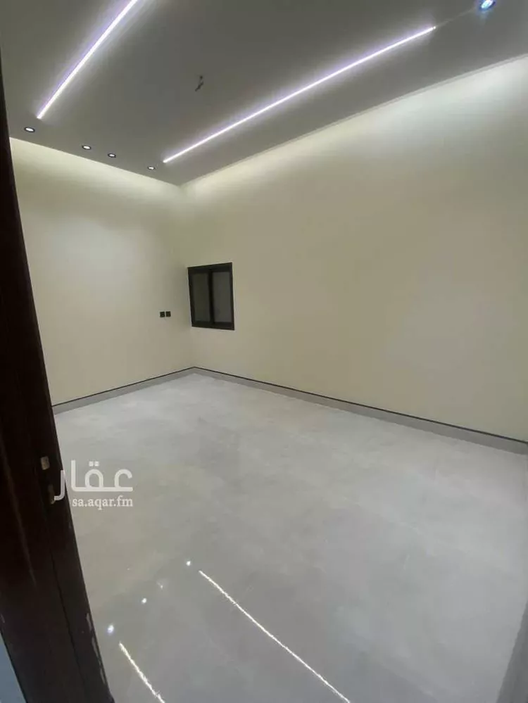 Floor for Sale in Riyadh An Nadhim 13