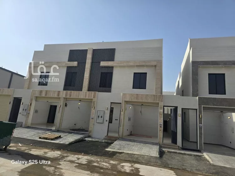 فيلا للبيع في شارع الجارود السلمي, حي عكاظ, مدينة الرياض, منطقة الرياض صورة 3