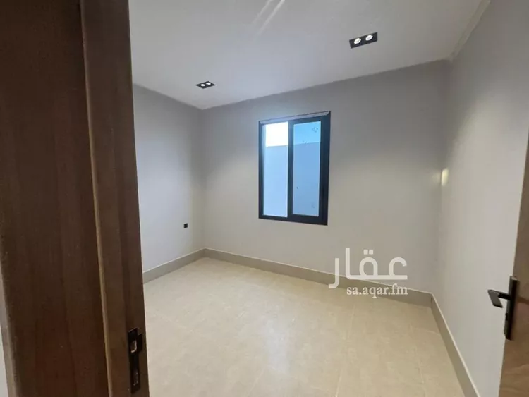 فيلا للبيع في شارع حسين الأبريقي, حي عكاظ, مدينة الرياض, منطقة الرياض صورة 4