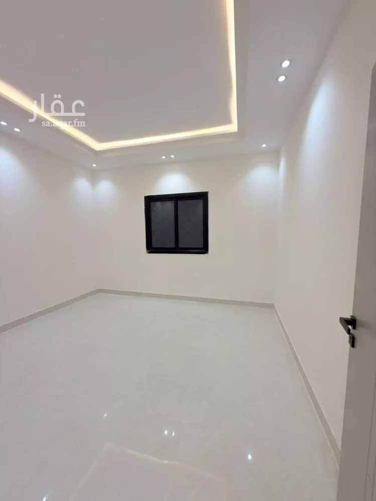 فيلا للبيع في شارع ابن نعيم, حي طيبة, مدينة الرياض, منطقة الرياض صورة 3