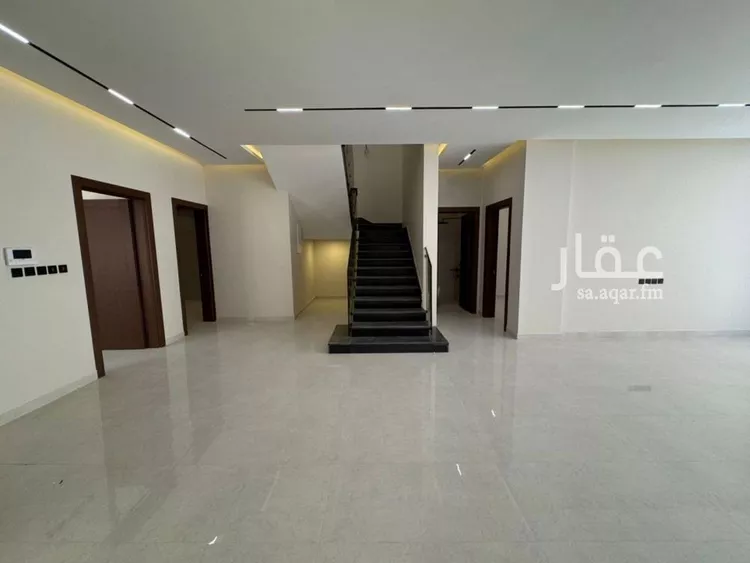 فيلا للبيع في شارع مرزوقي الجاوه, حي العوالي, مدينة الرياض, منطقة الرياض صورة 5