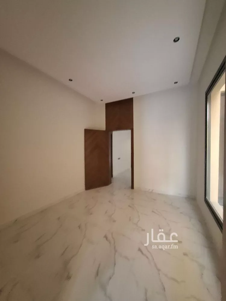 Floor for Sale in Riyadh Tuwaiq 8
