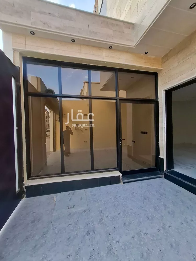 Floor for Sale in Riyadh Tuwaiq 9