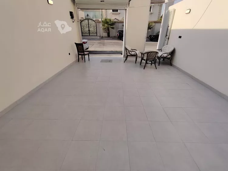 Floor for Sale in Riyadh Al Badi'ah 2